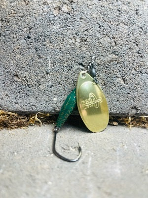 R&B Spinners Polished Brass & Dirty General – R & B Lures
