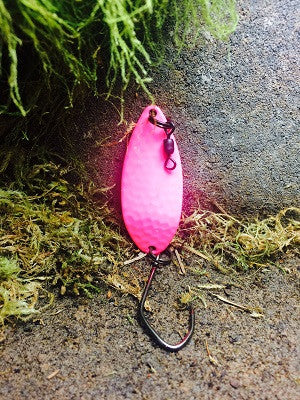R&B Hammered Bubble Gum Wiggle Spoon – R & B Lures